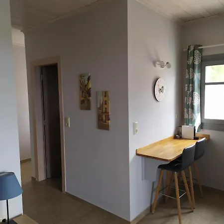 Apartment Eden View *